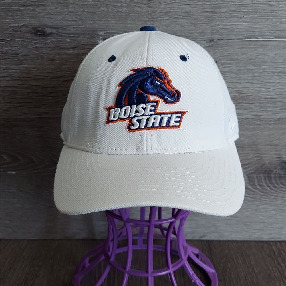 Zephyr Boise State Broncos Fitted Hat - White - 7 1/8